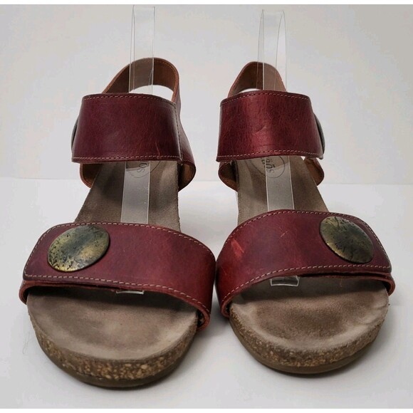 TAOS Carousel 2 Red Leather Wedge Sandals Shoes Womens EU 41 US 10 10.5 Comfort - Picture 3 of 9